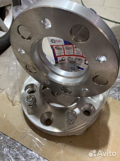 Проставки колесные на ниву 5*139,7 цо98,5