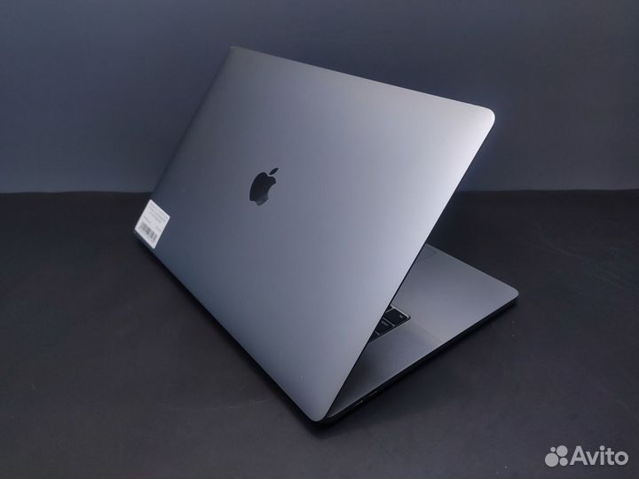 MacBook Pro 16