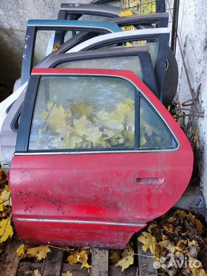 Задняя левая дверь Hyundai elantra 1990-1995