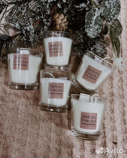 Свечи и бетонные подставки