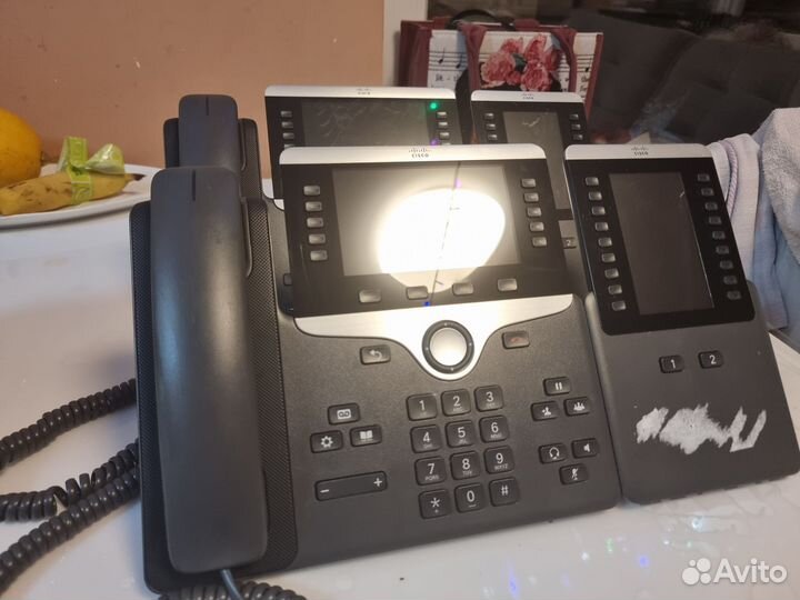 VoIP-телефон Cisco 8851 с доп панелью 10 шт