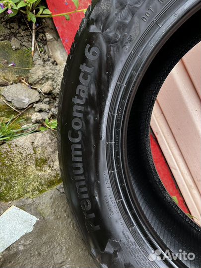 Continental PremiumContact 6 215/65 R17 99V