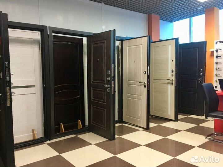 Входные двери (металл, мдф, с зеркалом и др.)