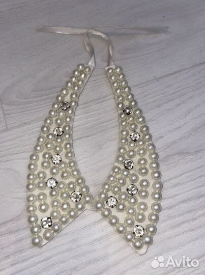 Воротничок белый