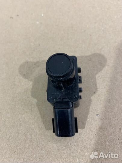 Датчик парктроника перед - Lexus RX4