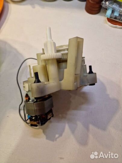 Кофемолка Delonghi ecam