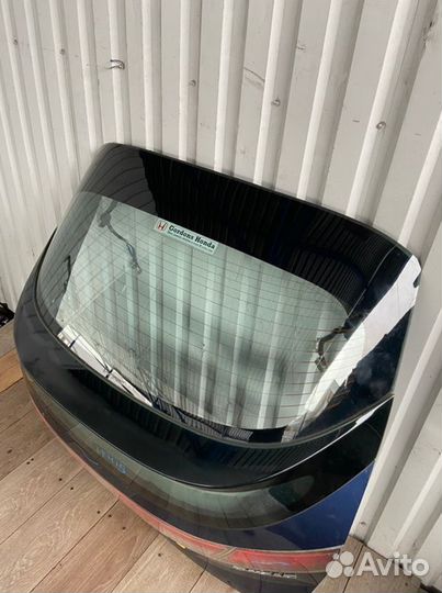 Стекло двери багажника заднее Honda Civic 5D R18A2