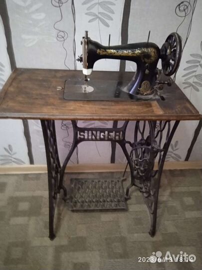 Швейная машина Singer