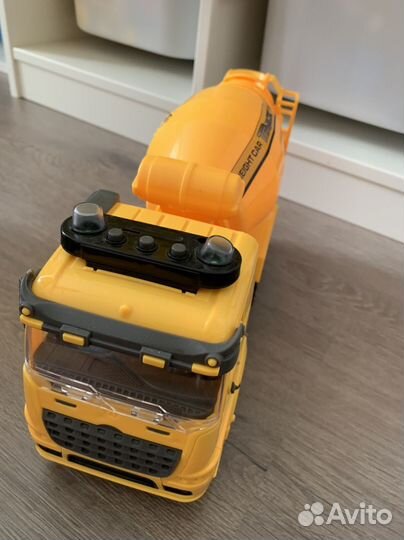 Бетономешалка игрушка