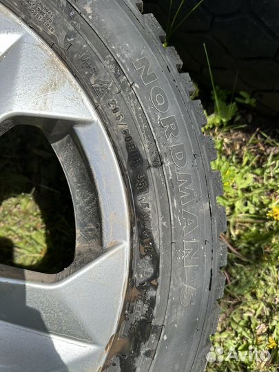 Зимние колеса 205 60 r16 бу