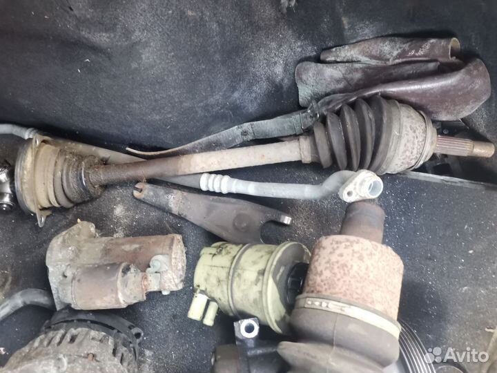 Запчасти на рено логан 1