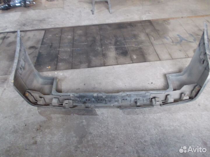 Задний бампер на мерседес vito 638. 2,3 т.д