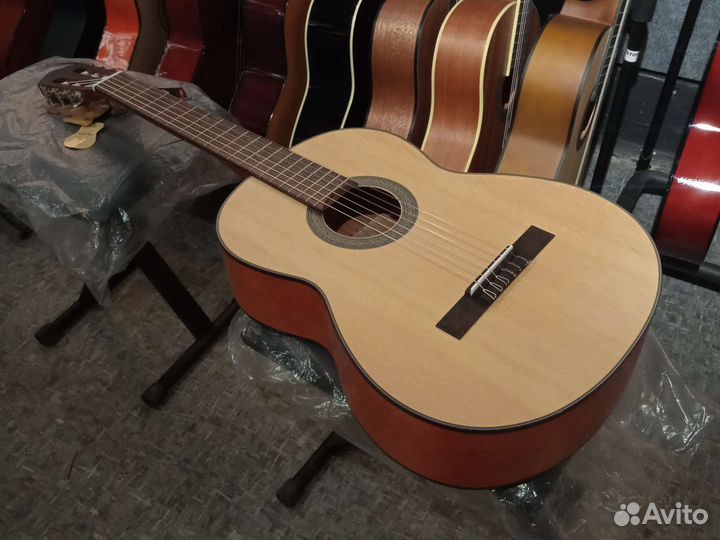 Гитары Классика Cort AC200 NAT 4/4 Массив