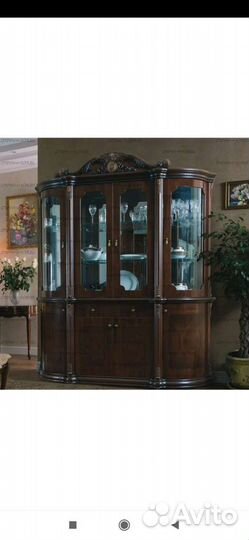 Шкаф сервант