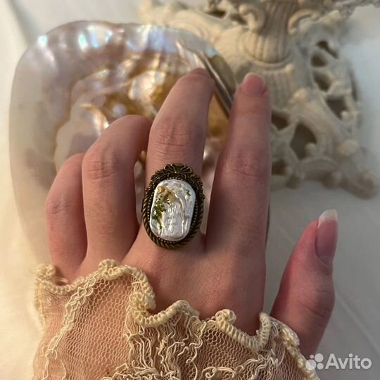 Перстень, кольцо винтажное с барочным жемчугом