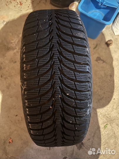 Goodyear UltraGrip Ice 205/55 R16