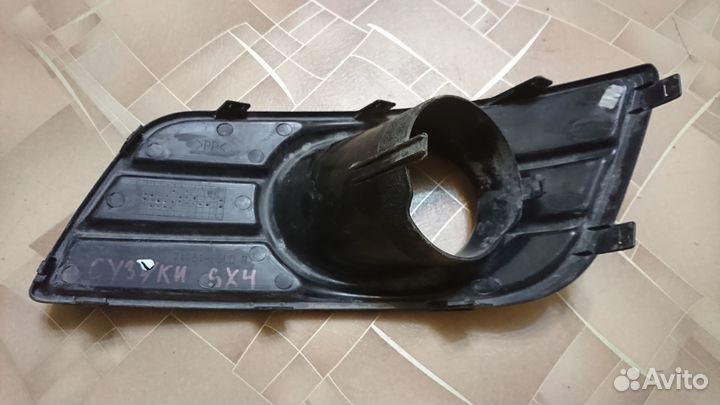 Накладка бампера Suzuki SX4