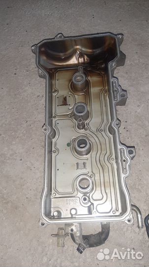 Клапанная крышка на Ниссан,двигатель HR 16