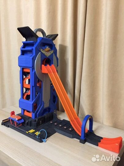 Игровой набор HOT wheels FTB68 Сити Мега Гараж