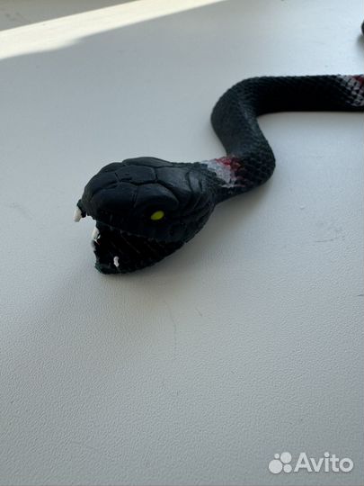 Змея игрушка