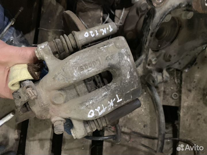 Задний суппорт Тойота Корола 120