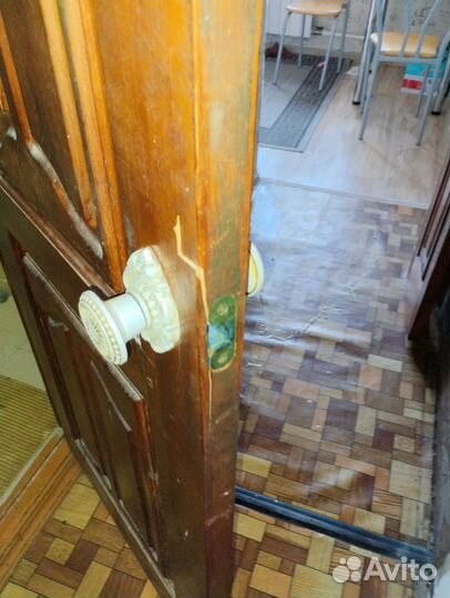 Дверь деревянная бу 80 см