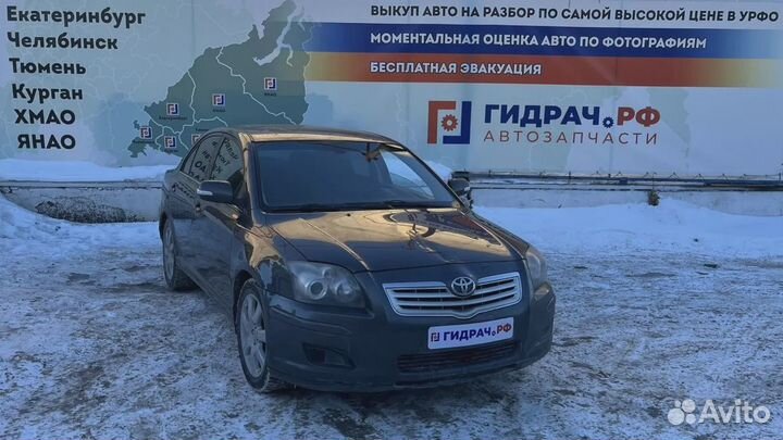 Фонарь подсветки номера Toyota Avensis (T250) 8127