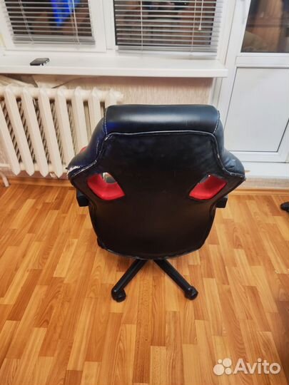 Компьютерное кресло