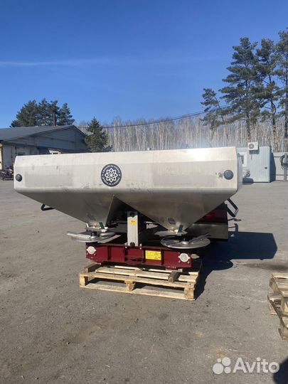 Разбрасыватель удобрений Unia MX-1000, 2023