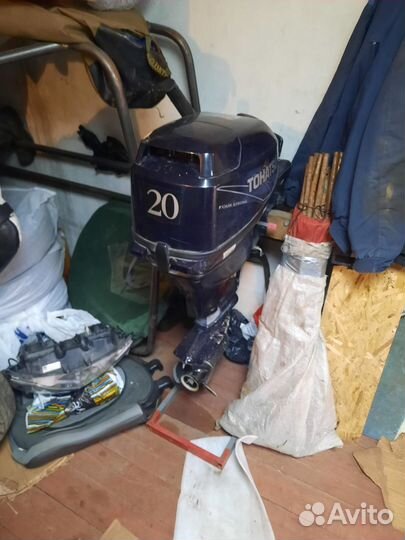 Лодка с мотором