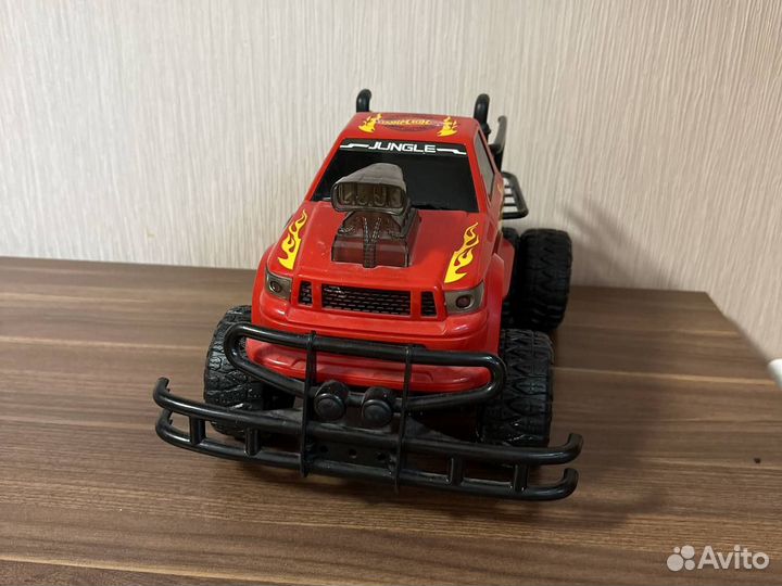 Большая Машинка внедрожник Hot Wheels хот вилс