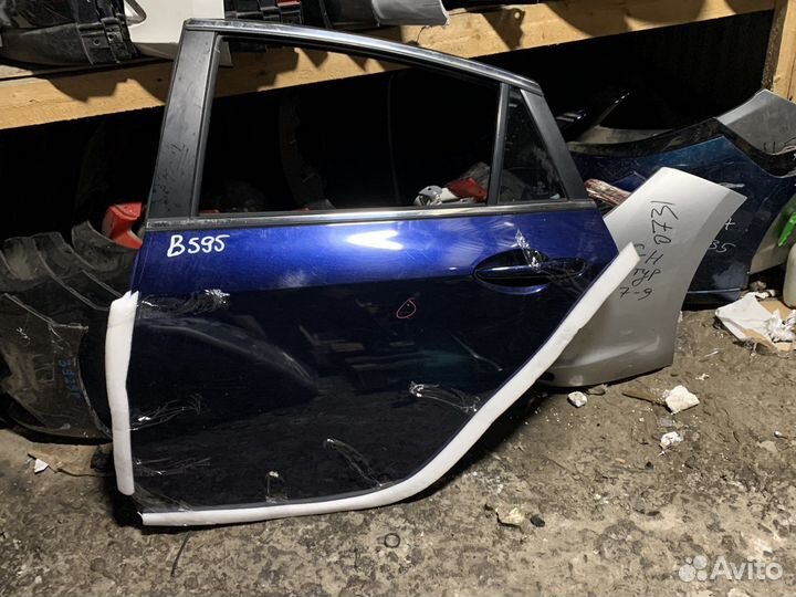 Дверь задняя левая Мазда 6 GH хэтчбек