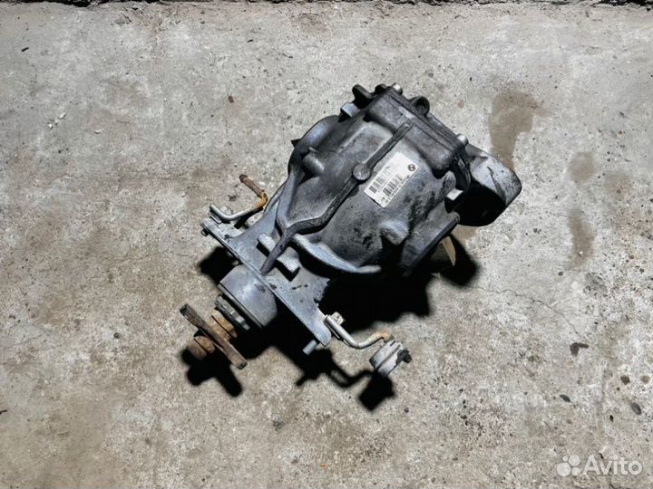 Редуктор задний Bmw 7 F02 N63B44A 2011