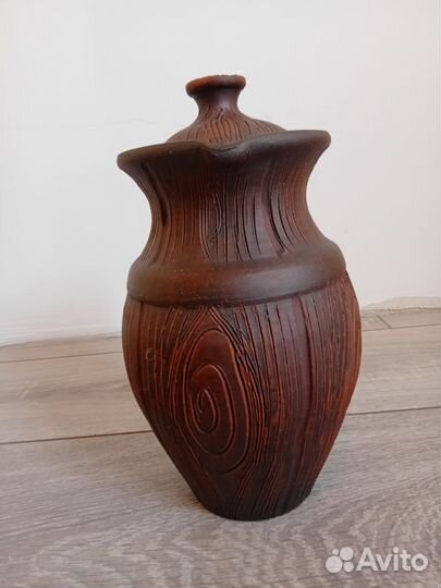 Кувшин с крышкой. Новый