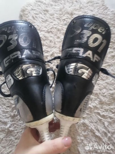 Коньки хоккейные