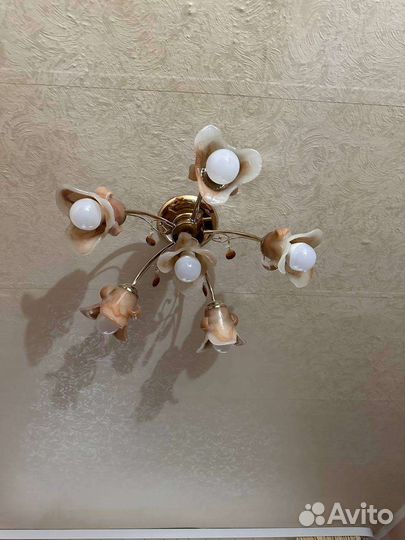Люстра потолочная и бра 2 шт