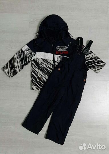 Демисезонный костюм для мальчика