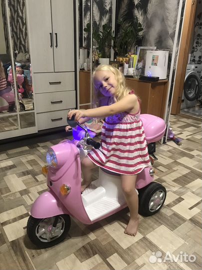 Детский мопед