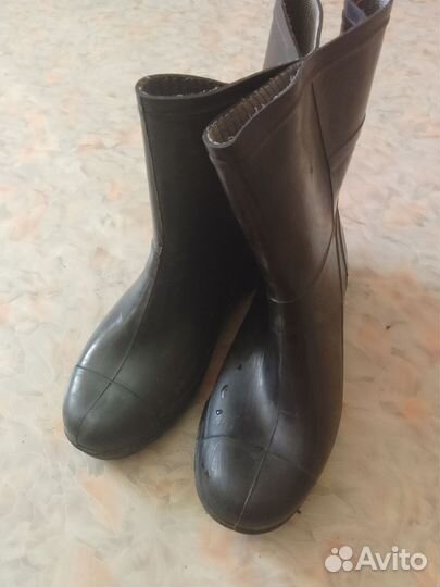 Резиновые сапоги