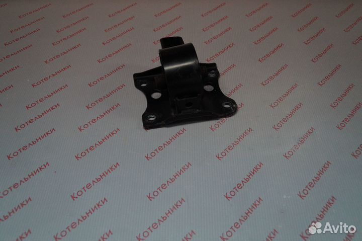 Nissan 11220-5M510 Опора АКПП