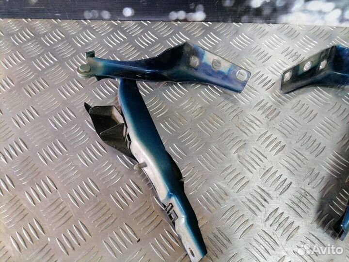 Петли капота Peugeot 308 1.6 2007-2013