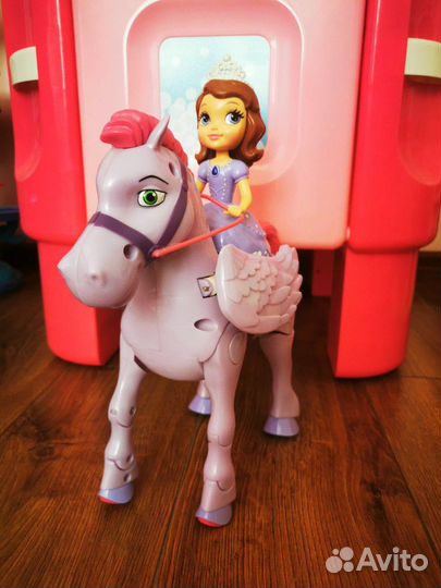 Принцесса София на лошади