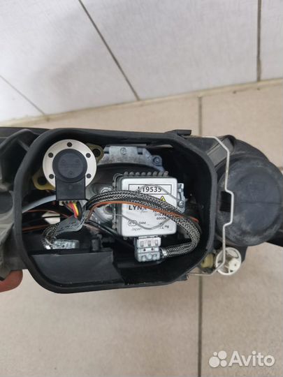 Фара правая ксенон VW Touareg 7L 7L6941016BK