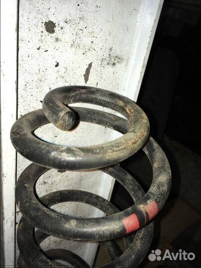 Пружина задняя Nissan Qashqai J10