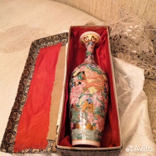 Ваза китайский фарфор. В наличии