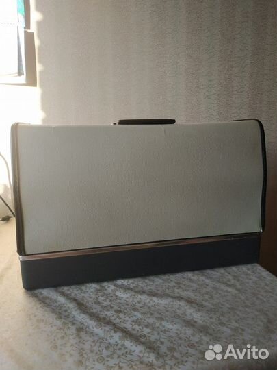 Швейная машинка