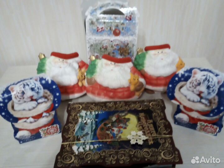 Подарочные коробки