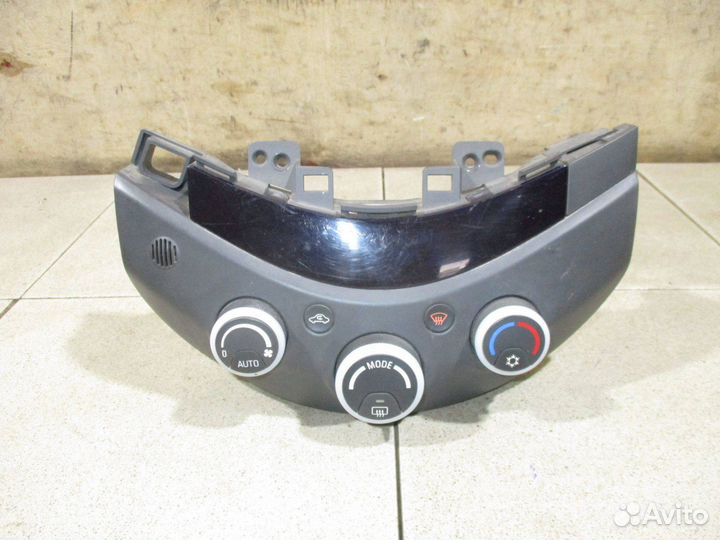 Блок управления климатом Chevrolet Spark 3