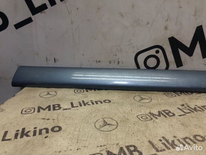 Молдинг двери передний левый Mercedes Ml W163