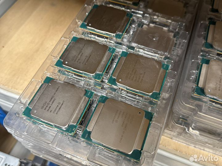 Xeon E5 2620v3 (6 ядер/12 потоков/LGA 2011-3)